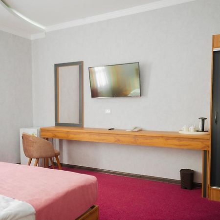 Rich Hotel Turkistan Extérieur photo