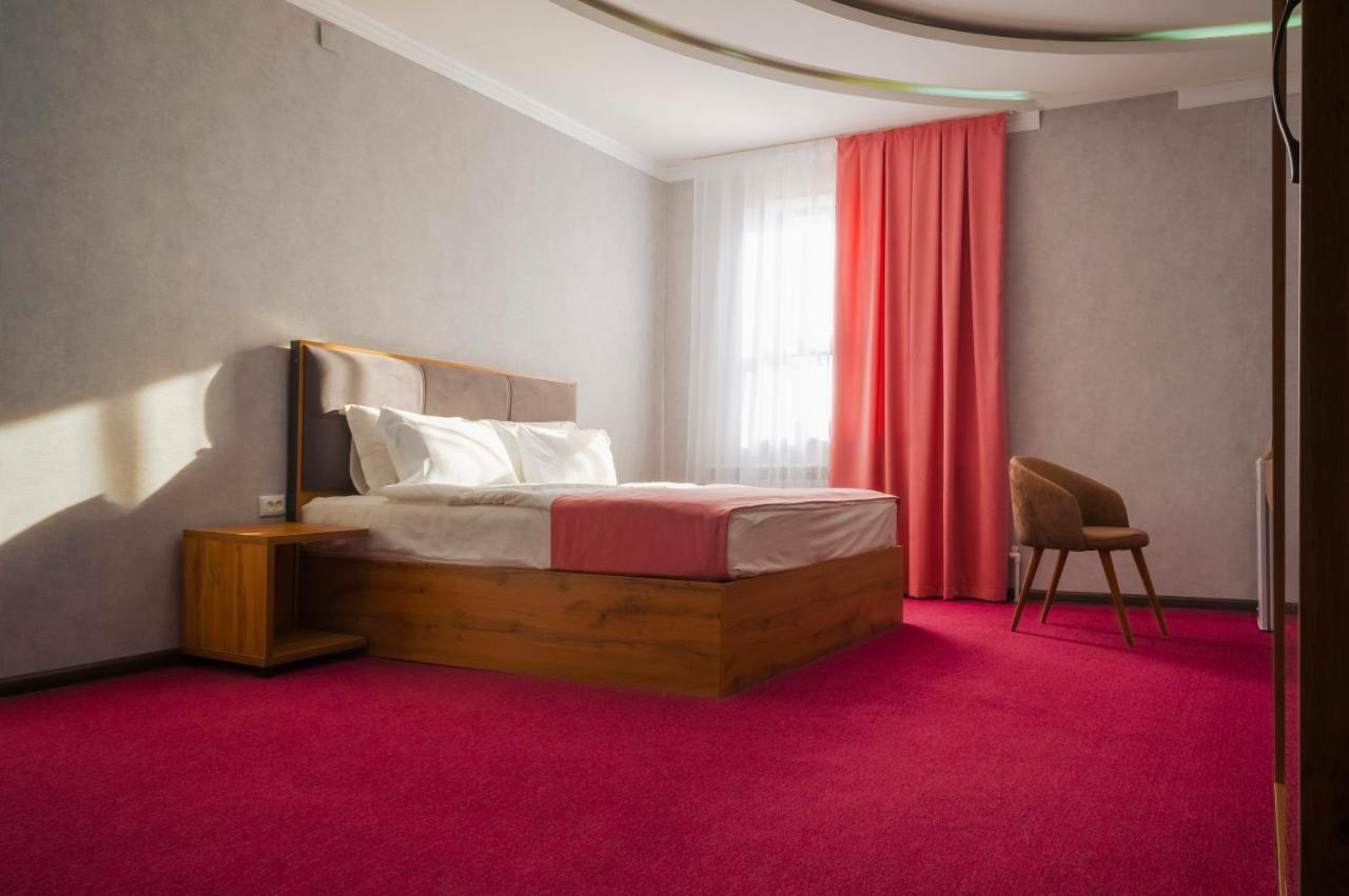 Rich Hotel Turkistan Extérieur photo